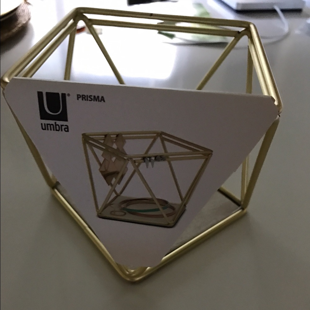 Bauble BarxGal Meets Glam Geometric Jewelry Basket - Picture 3 of 4